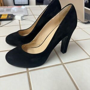 Nine West black suede heels, size 7 1/2. Only worn 1 time. Great condition.